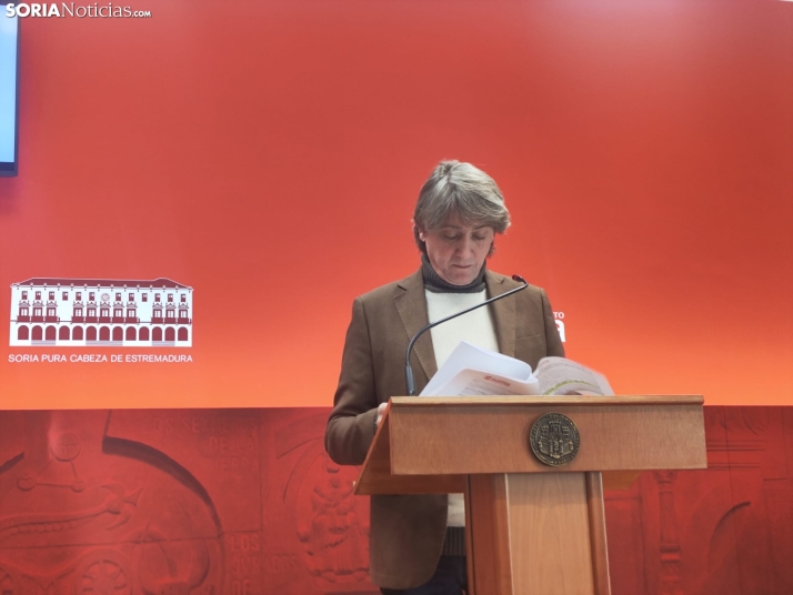 Carlos Martínez, sobre la quinta planta, la estación de tren y los trabajadores