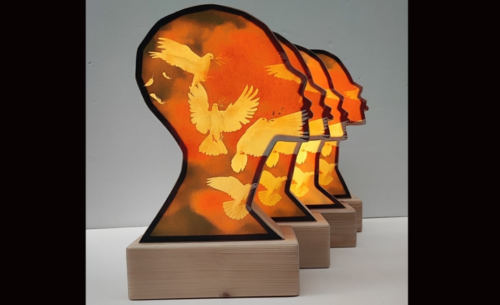 mujerDOC contará con trofeos creados por Lola Gómez Redondo y Fernando García Ortega