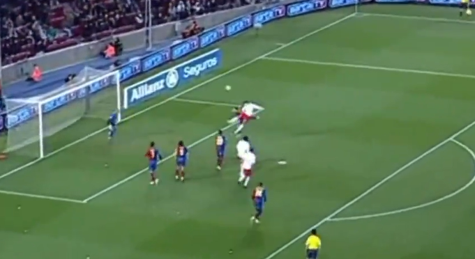 Un gol anulado al Numancia frente al F.C. Barcelona se hace viral 16 años después