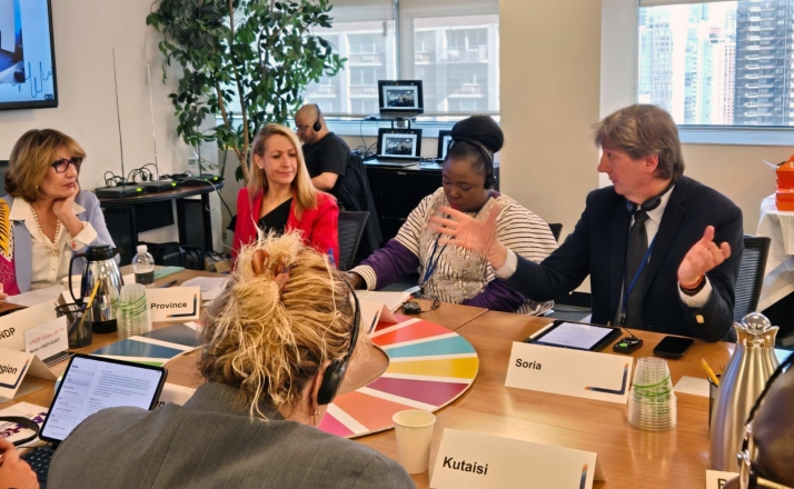 Carlos Martínez defiende en Nueva York el papel de los gobiernos locales para promover el feminismo