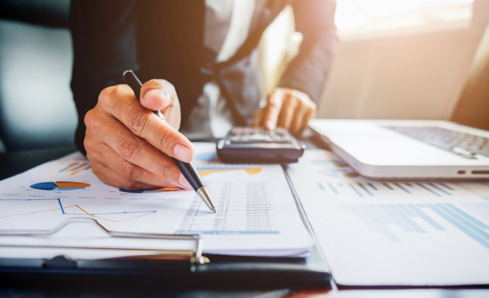 Castilla y León reduce en 2024 su deuda al 18,9 % del PIB regional, el nivel más bajo de los últimos 10 años e inferior en 2,2 puntos a la media autonómica