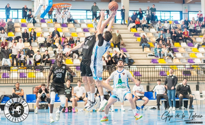 El Soria Baloncesto remonta, triunfa sobre la bocina (76-74) y acaricia la Copa de Castilla y León