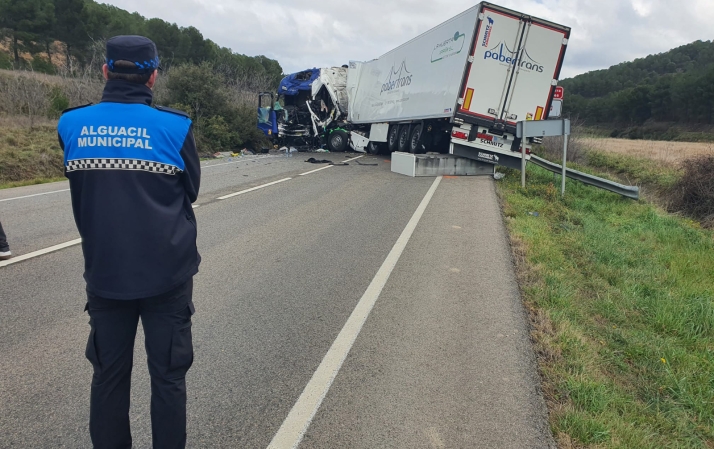 Un accidente entre dos camiones con cuatro muertos en Fitero obliga a desviar el tráfico en Ágreda