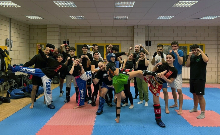 El multicampeón Miguel Ángel López Gil comparte su experiencia con el Kickboxing Soria