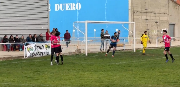 Regional: El Calasanz se lleva el derbi en una jornada en la que la lluvia obliga a suspender varios partidos