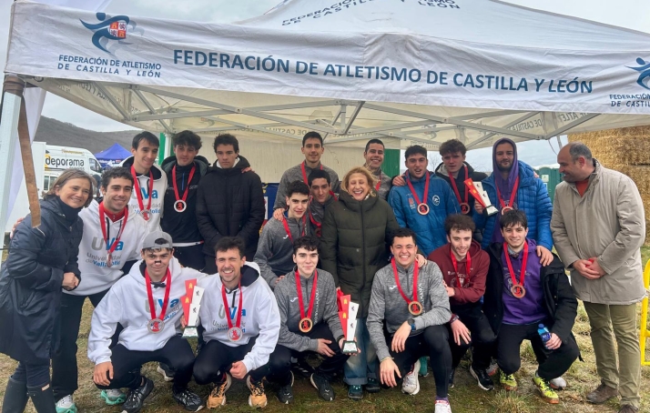 La lluvia y el viento no frenan el espíritu competitivo en el Regional de cross en Ólvega