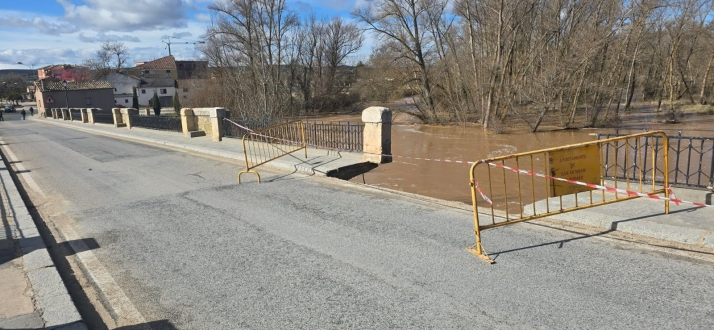 Cortada la N-110 a su paso por San Esteban debido al desprendimiento de parte del puente