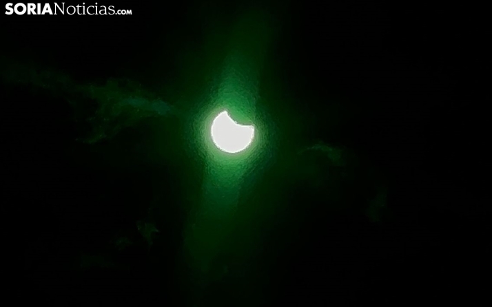 Vídeo: el eclipse solar parcial se disfruta en Soria