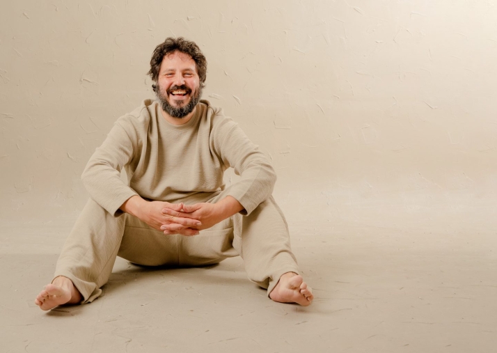 El Kanka a solas con su guitarra: Cuando compongo me salen las canciones del tirón