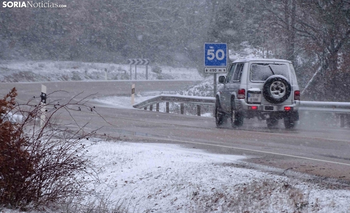 Estado de las carreteras. Una vía cortada y 12 tramos afectados por la nieve