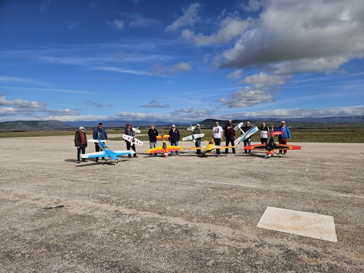 Alberto Martín triunfa, surcando los cielos de Soria, en el Campeonato Provincial de Aeromodelismo
