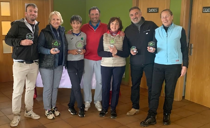 Enzo Jiménez y Carmen Ayllón, se llevan el Torneo Deltacinco de golf