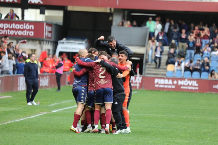 El Pontevedra certifica su ascenso a Primera RFEF