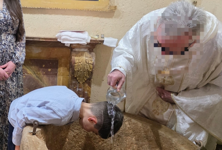 Este pueblo de Soria bautiza a un niño después de casi 40 años