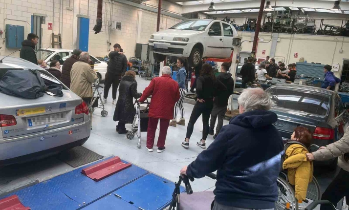 El valor de la experiencia: Estudiantes de FP y mayores de Los Royales construyen puentes intergeneracionales