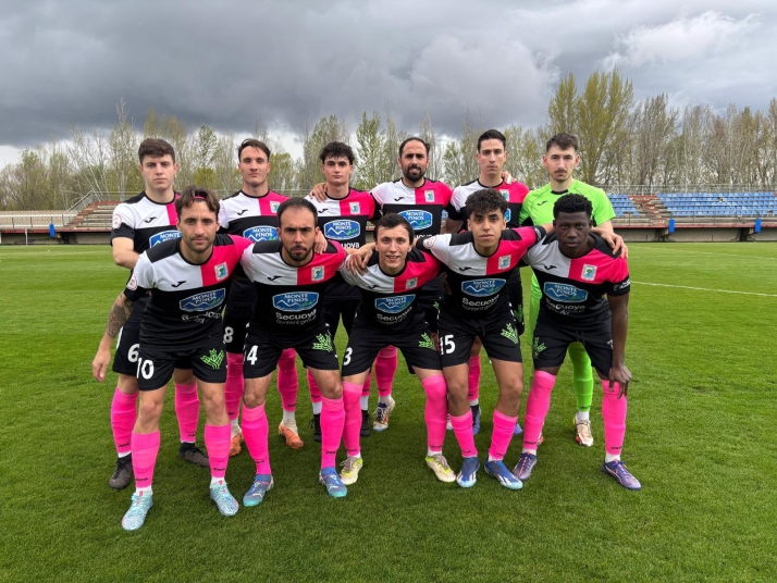 Júpiter Leonés 3-0 S.D. Almazán: Los adnamantinos siguen sin distanciarse del descenso