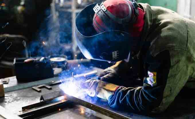 Castilla y León amplía los beneficiarios y simplifica los trámites para las ayudas a trabajadores en ERTE