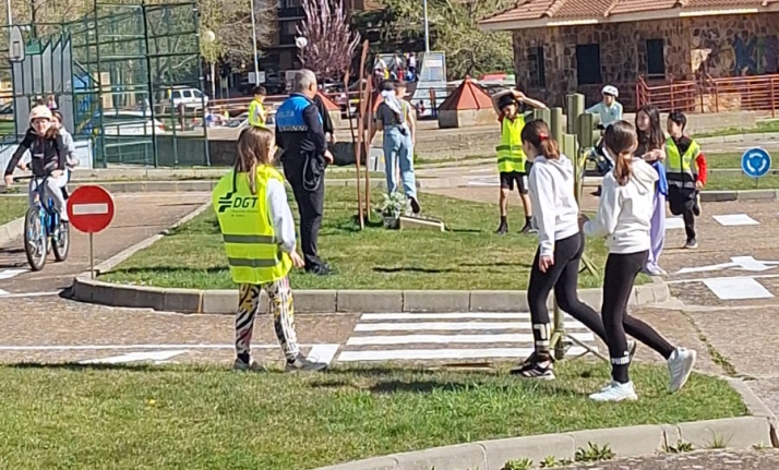 Tráfico y Ayuntamiento reactivan los talleres de seguridad vial para escolares 