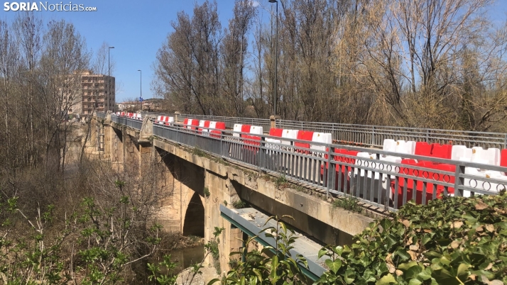 Cedazo no descarta volver a cerrar el tráfico en el puente medieval de Almazán