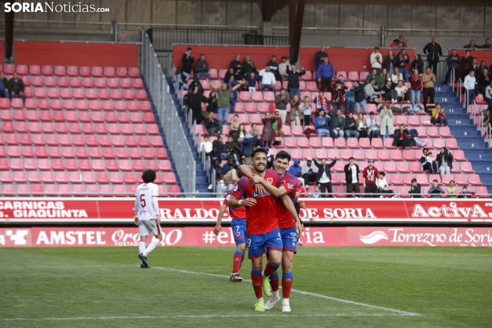 Numancia 2-0 Real Ávila: Dos goles sirven a los rojillos para dejar sentenciada la segunda posición