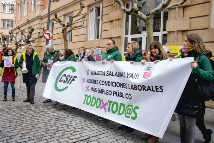 CSIF sospecha que el dinero que tendría que ir dirigido a subir los sueldos públicos vaya al 2% de defensa