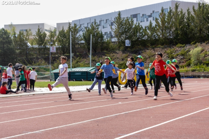 GALERÍA | Medio millar de escolares conviven en el encuentro Intercras