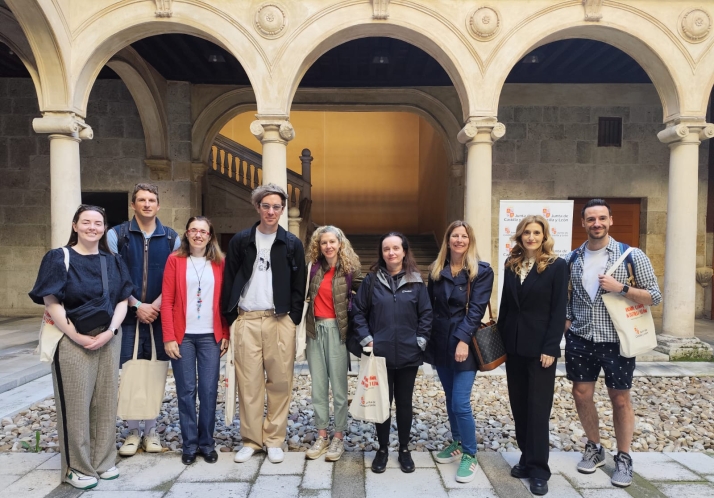 Representantes de más de 350 centros educativos británicos visitan Castilla y León para conocer la enseñanza de español