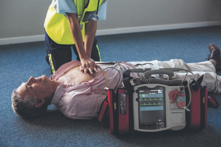 Aprende el uso adecuado del desfibrilador