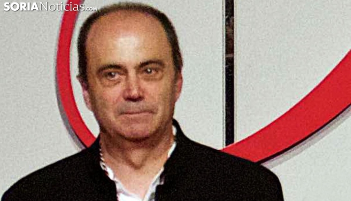 Este martes, el poeta Fermín Herrero comparte Poesías familiares y domésticas en El Burgo