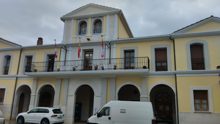 San Pedro Manrique denuncia cinco días sin cobertura de Movistar tras el gran apagón