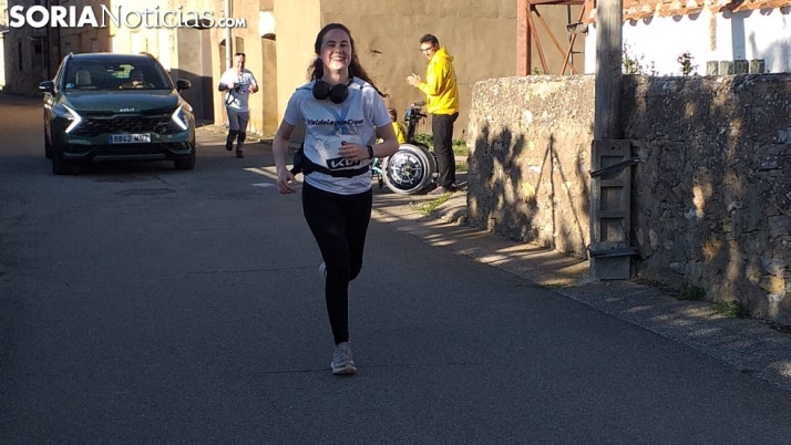 Laura Mugica se corona por segundo año en un ValdelaguaCross de récord y emoción