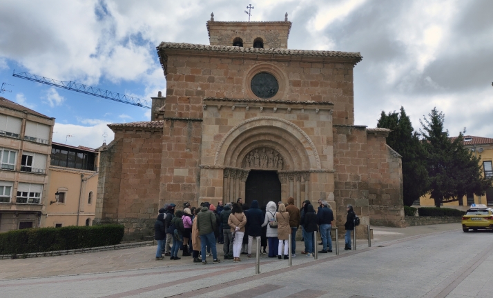 Las oficinas de turismo de la capital atienden cerca de 5.000 consultas durante abril