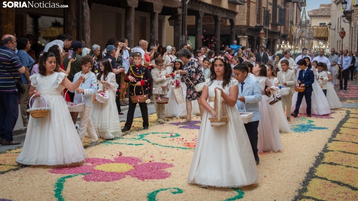 GALERÍA | El Burgo de Osma se viste de gala: lo mejor de un Corpus Christi lleno de esplendor