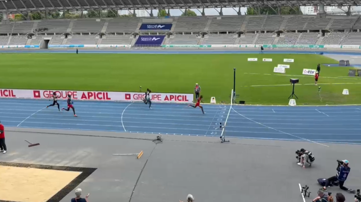 Pineda mantiene su idilio con París y se sube a lo más alto del pódium del Meeting francés