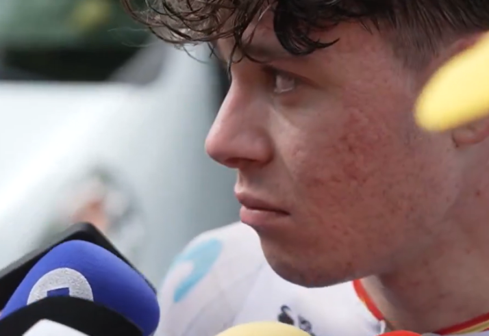 El ciclista castellanoleonés Iván Romeo, desolado tras quedarse sin premio en la etapa del Tour