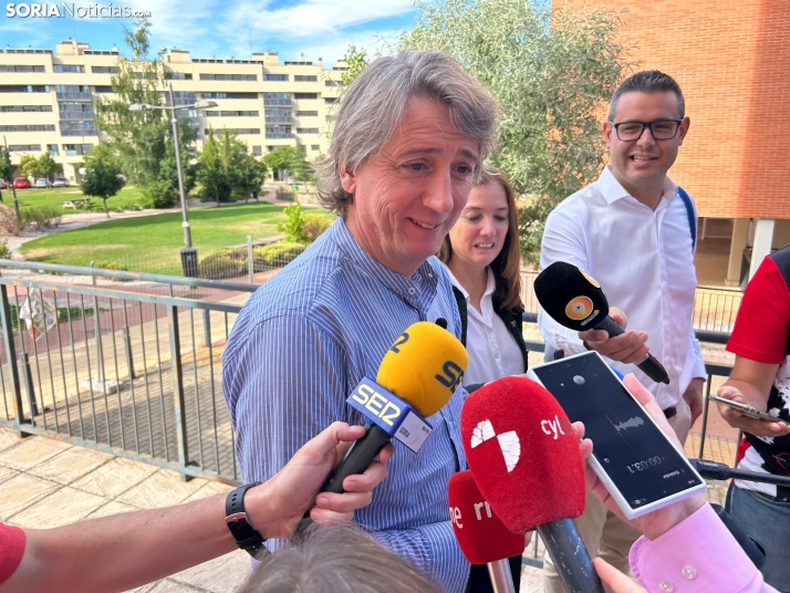 Carlos Martínez anuncia las primarias del PSOE en Castilla y León para el último trimestre de 2025