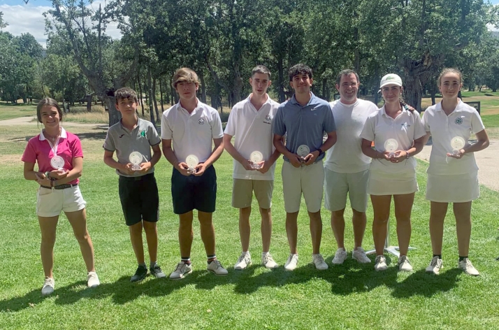 Jaime Romeral y Beatriz Sueiro, ganadores de la primera edición del Torneo Soria Golf de Altura, torneo puntuable para el Ranking Mundial Amateur
