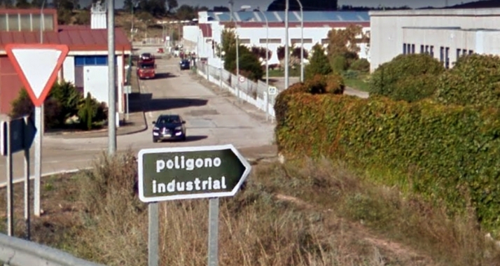 Formalizado el contrato conectar los polígonos industriales de Ágreda con un nuevo vial y carril bici