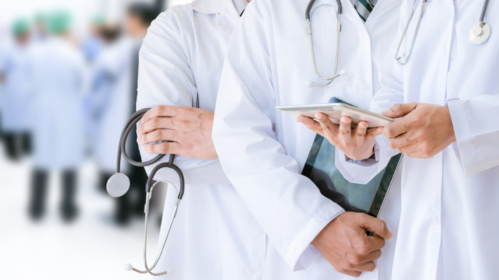 La Plataforma por la Sanidad Pública se reúne para pedir mejoras tanto para el personal como para los pacientes