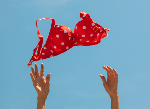 ¿Está permitido hacer topless en las piscinas municipales de Soria?