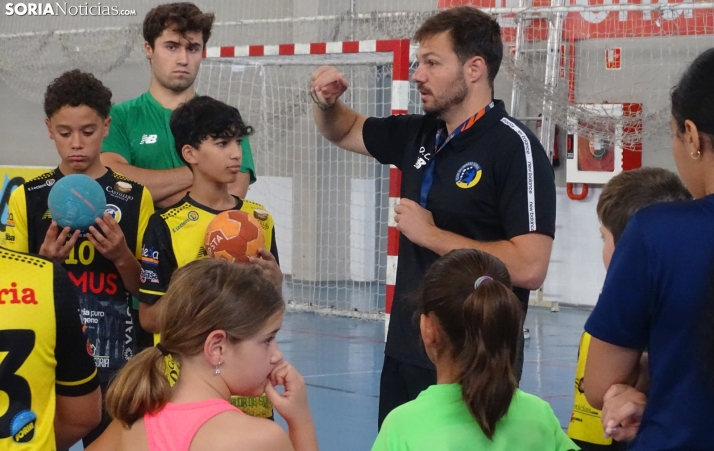 El Balonmano Soria siembra su futuro: Los importantes son los que están aquí