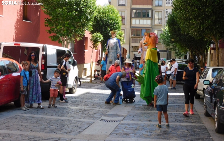 Mariachis en las ruinas de San Nicolás y una gran hoguera, claves de las fiestas de San Pedro