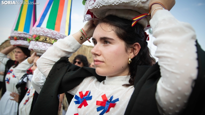 GALERÍA | Sarnago celebra vibrante y emotivo su fiesta de Las Móndidas