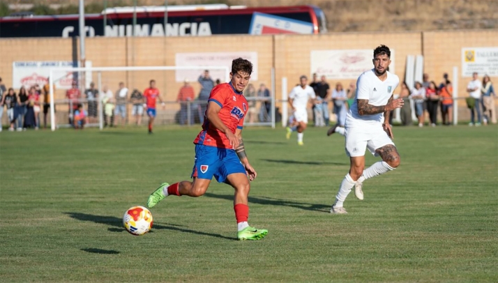 Un gol de falta directa condena al Numancia en su amistoso en Ágreda (0-1)