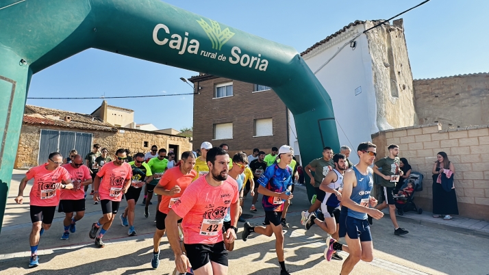Correr 14 kilómetros para llevarte a casa tu altura en torreznos: la original carrera de Chércoles ya conoce a sus ganadores