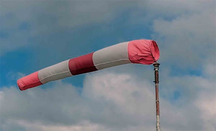 El fuerte viento sacude la provincia de Soria con rachas que superan los 100 km/h en Almazul