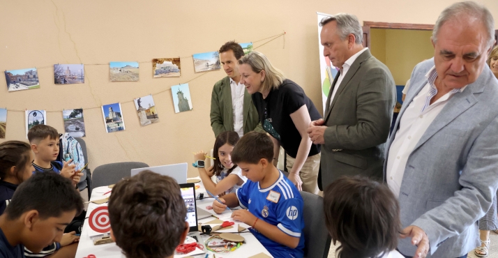 De Canva a la impresión 3D: así son las olimpiadas tecnológicas que recorren 18 pueblos de la Comunidad