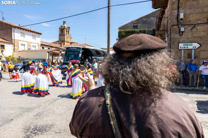 Fotos: El Royo viaja al pasado con sus Jornadas de los Indianos