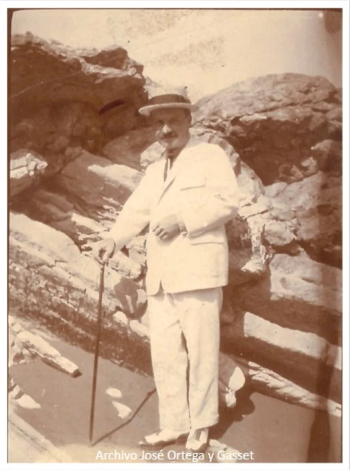 Romanillos de Medinaceli inaugura una exposición sobre Ortega y Gasset y su relato Nuestra Señora del Harnero