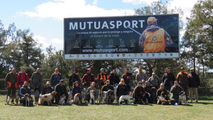 La nueva cantera de adiestradores de perros de caza de España se forma en Soria